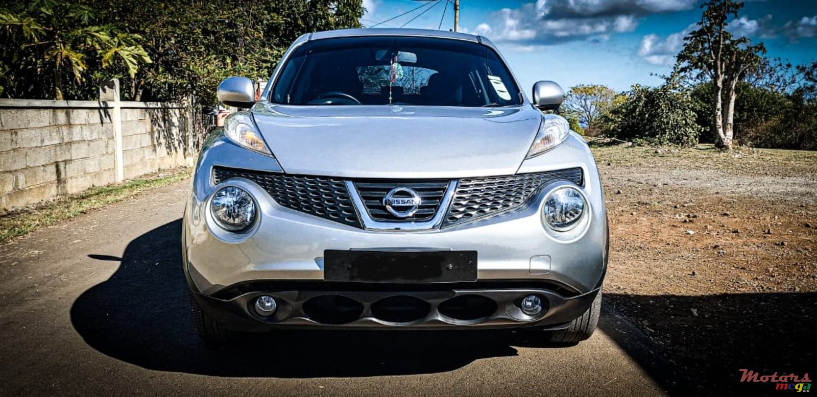 2012' Nissan Juke photo #6