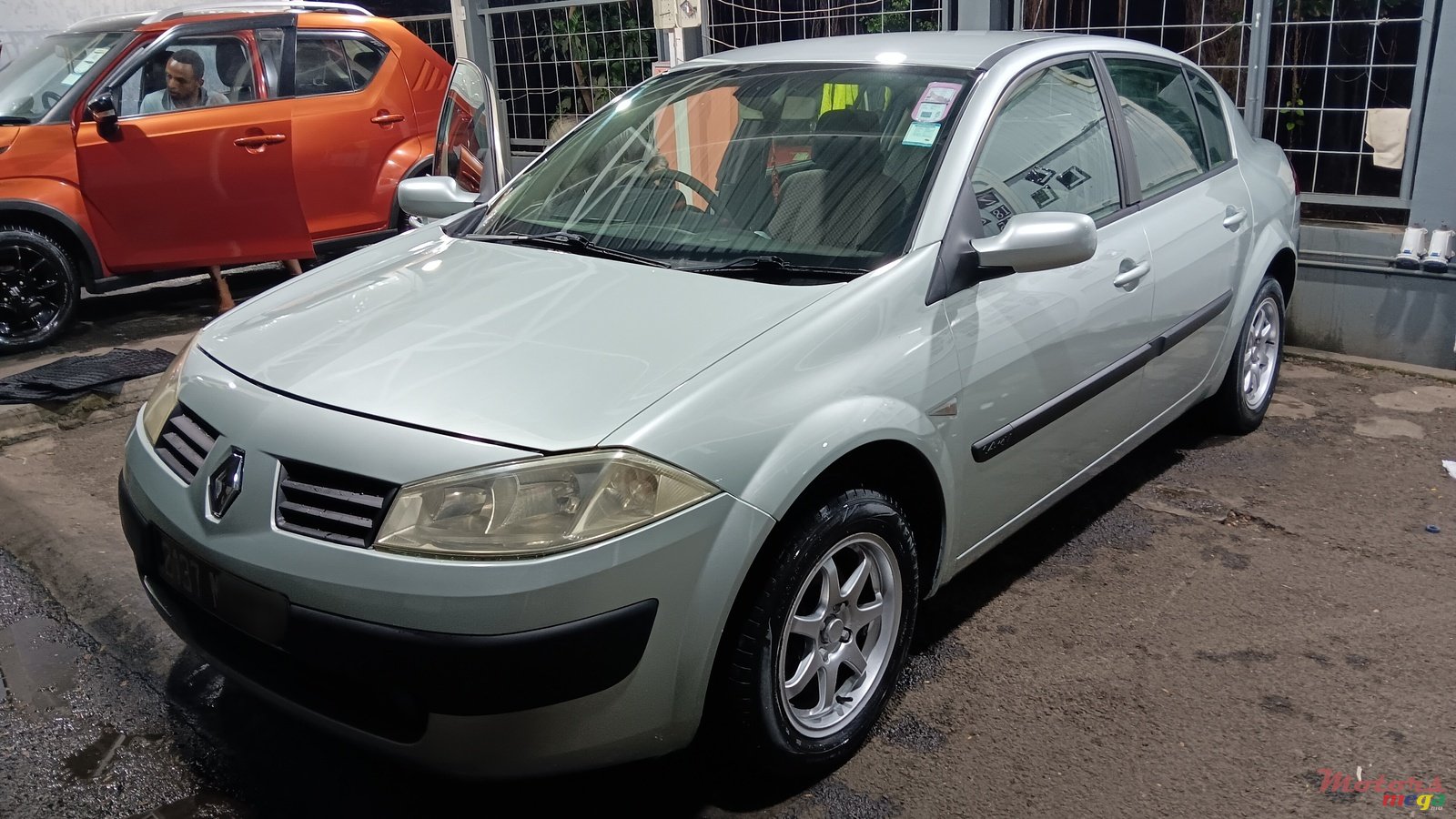 2006' Renault Megane photo #6