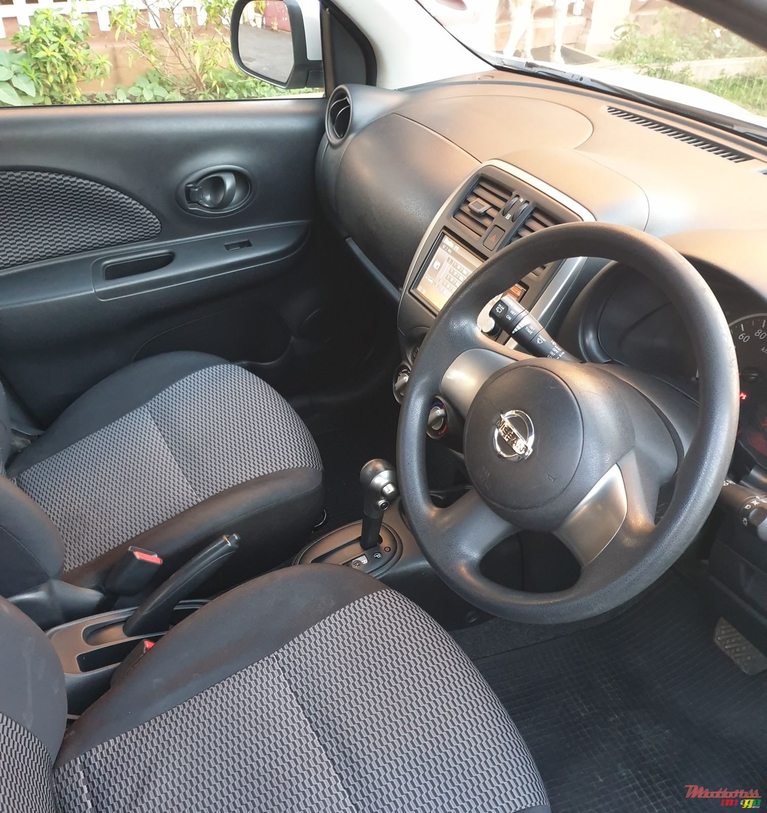 2014' Nissan March photo #3