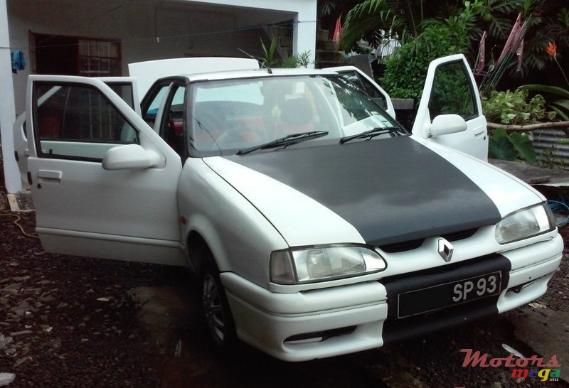 1993' Renault 19 Carbon Vinyl photo #1