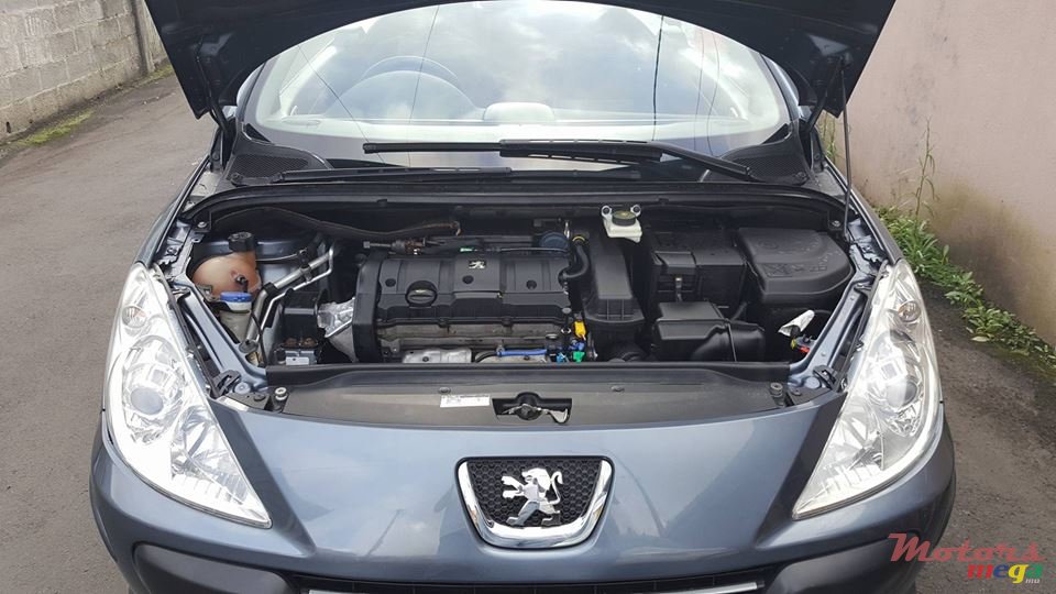 2008' Peugeot 307 photo #4