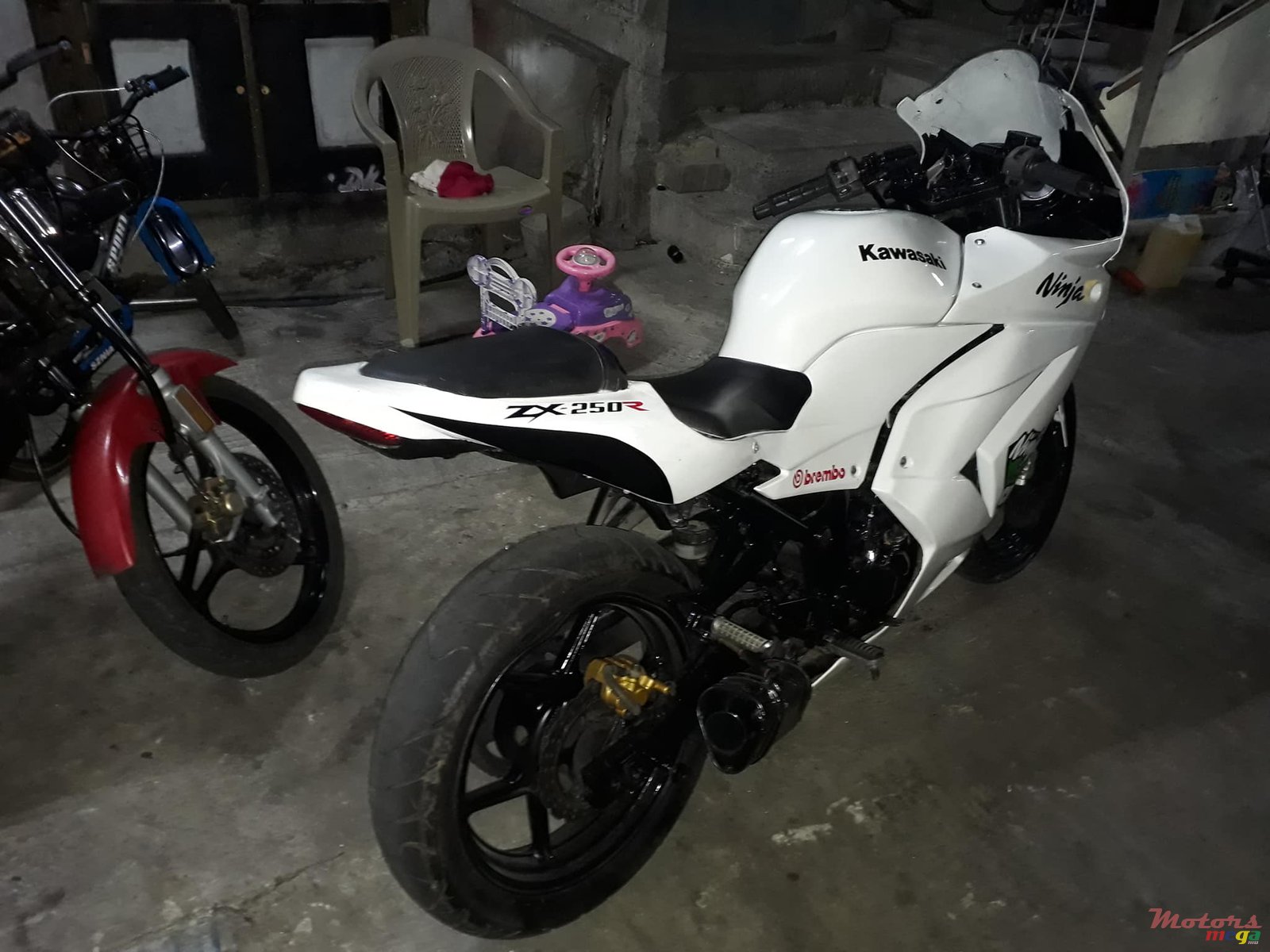 2009' Kawasaki 250r photo #3