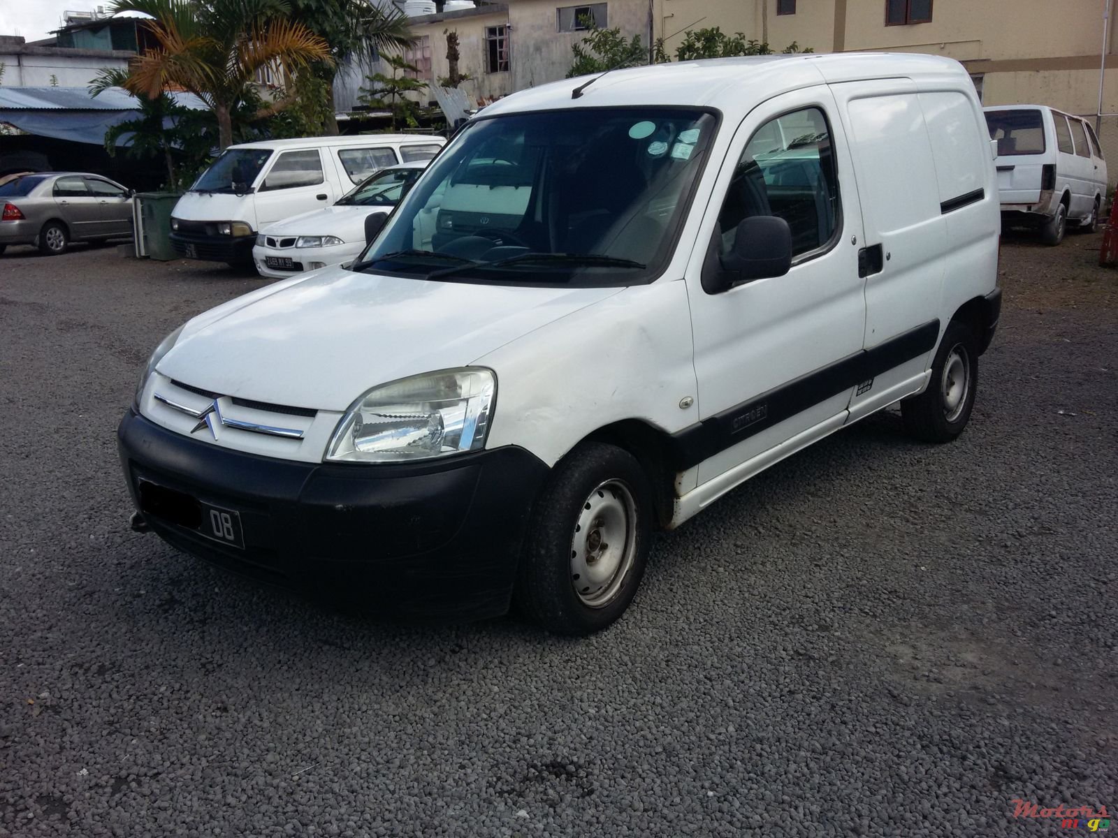 2008' Citroen Berlingo photo #2