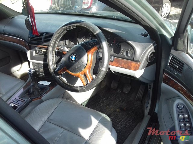 2001' BMW 530 photo #7