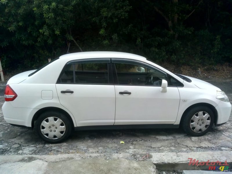 2010' Nissan Tiida None photo #6