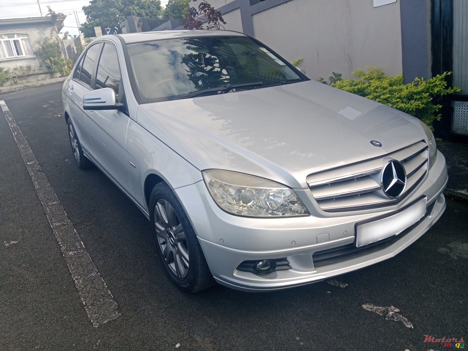 2010' Mercedes-Benz 180 photo #2