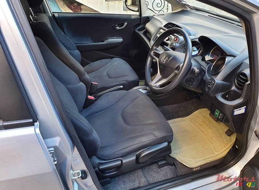 2012' Honda Fit (call 54227164) photo #5