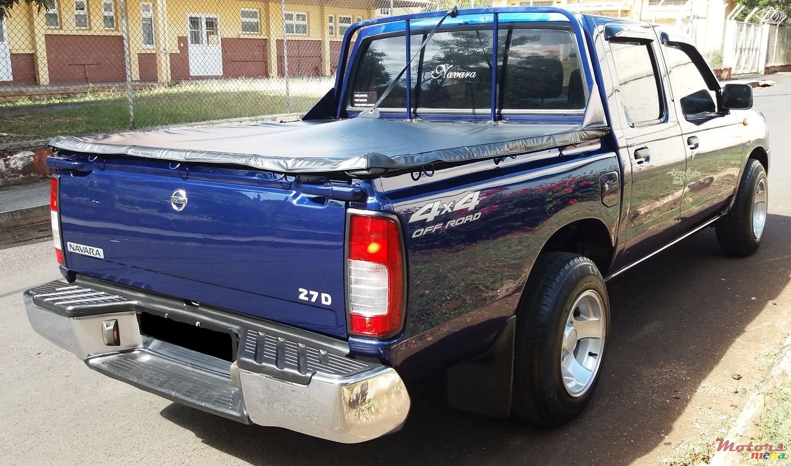 2010' Nissan photo #3