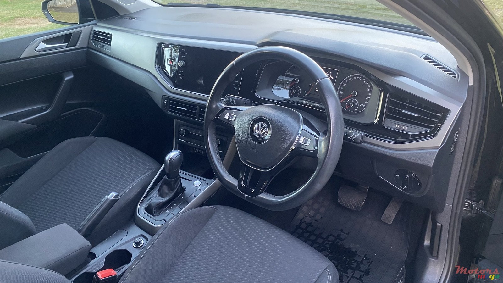 2020' Volkswagen Polo Auto Turbo photo #6