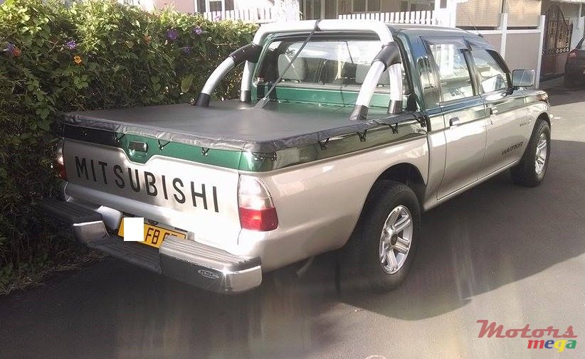 2007' Mitsubishi L200 Warrior photo #2