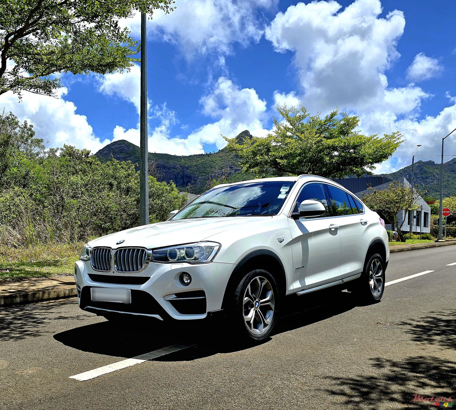 2016' BMW X4 X-DRIVE photo #2