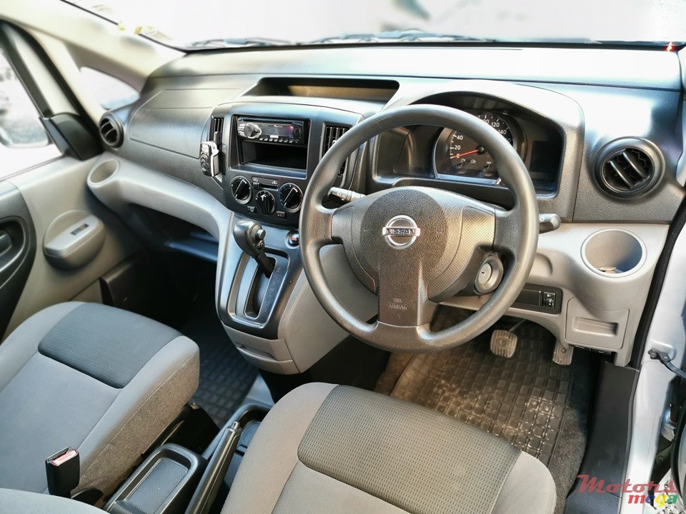 2014' Nissan NV200 photo #7