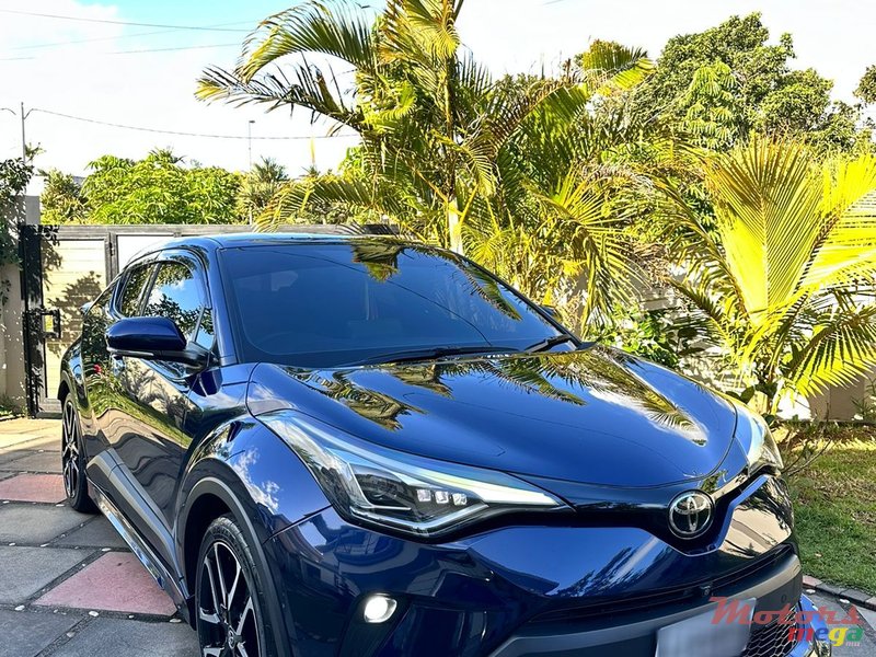 2021' Toyota C-HR photo #1