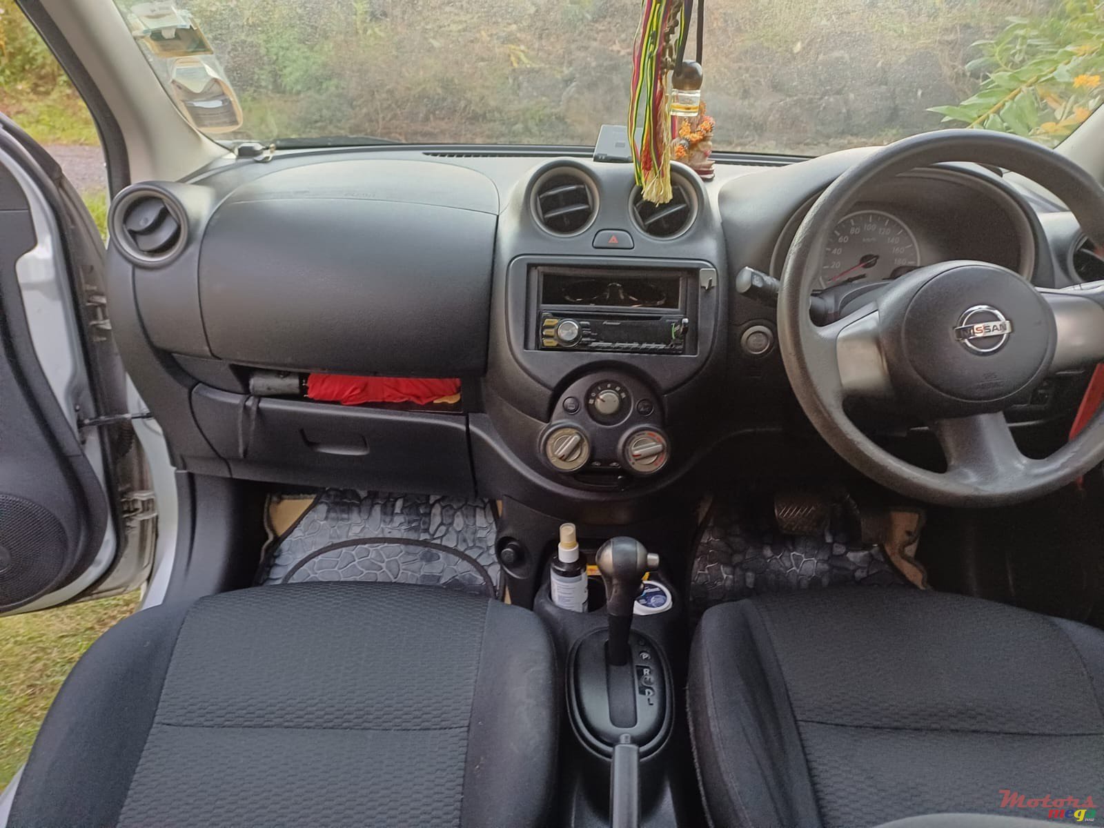 2011' Nissan March photo #4