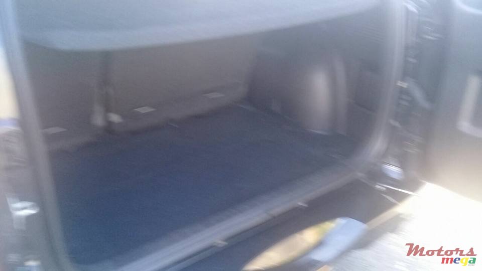 2011' Suzuki Grand Vitara photo #6