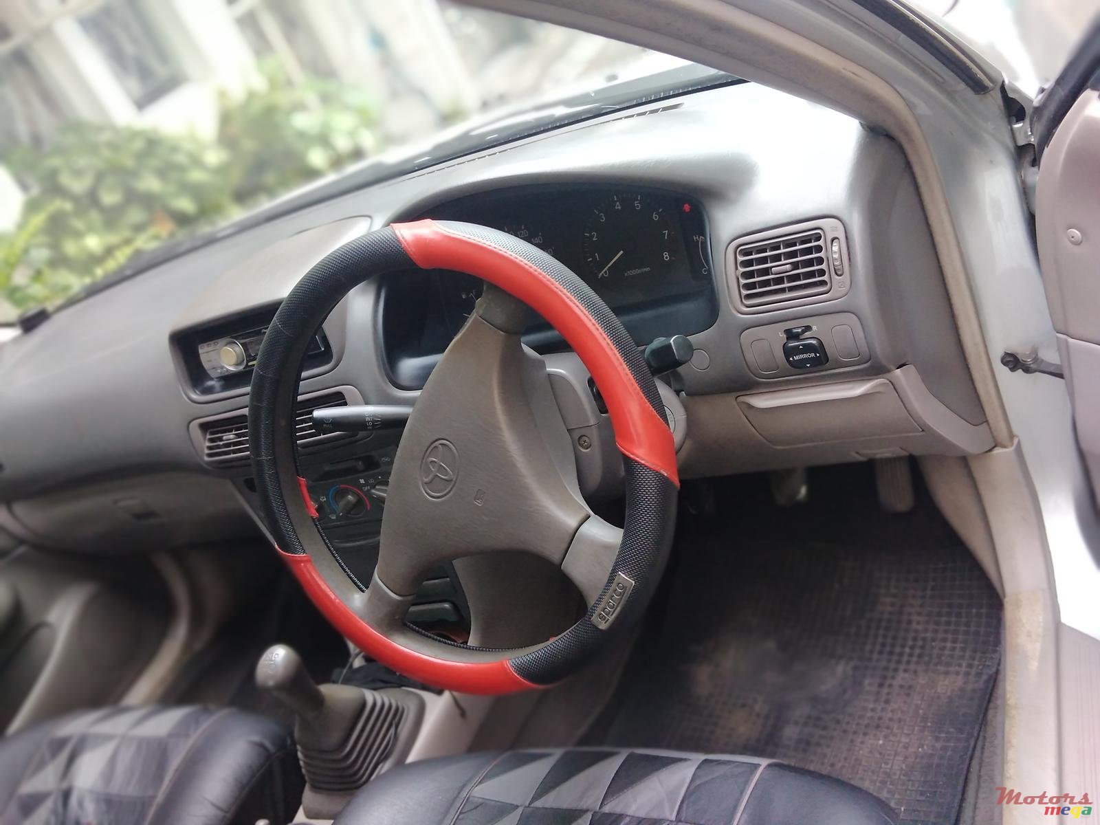 1999' Toyota Corolla photo #4