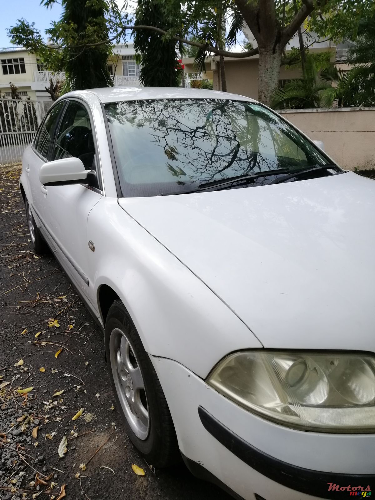 2003' Volkswagen Passat photo #3