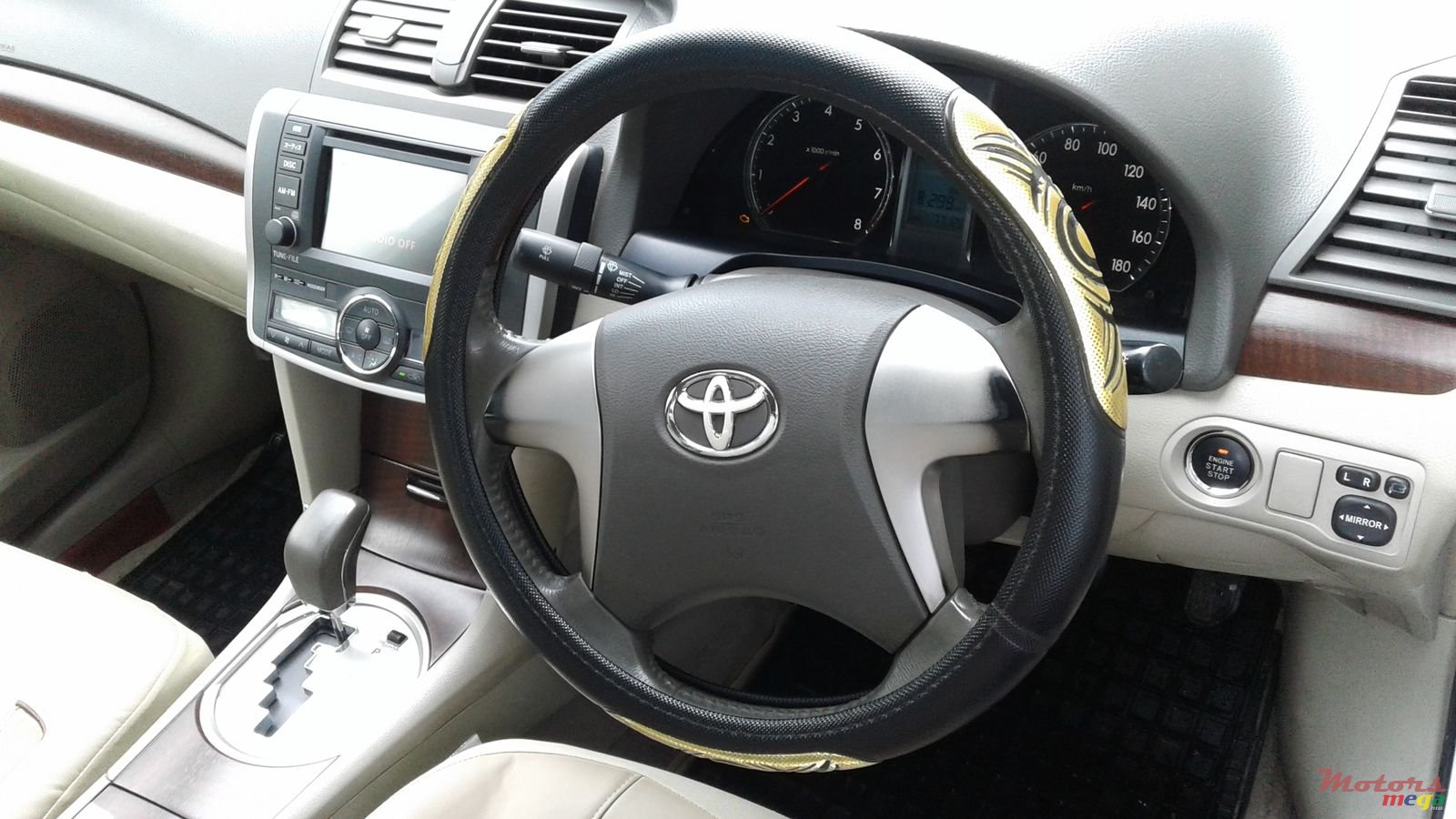 2012' Toyota photo #3