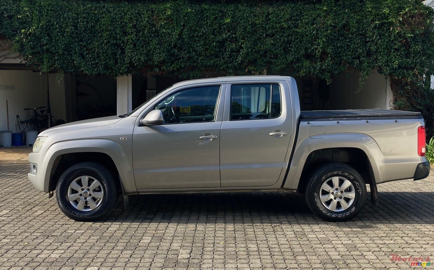 2014' Volkswagen Amarok 2.0 TDI photo #3