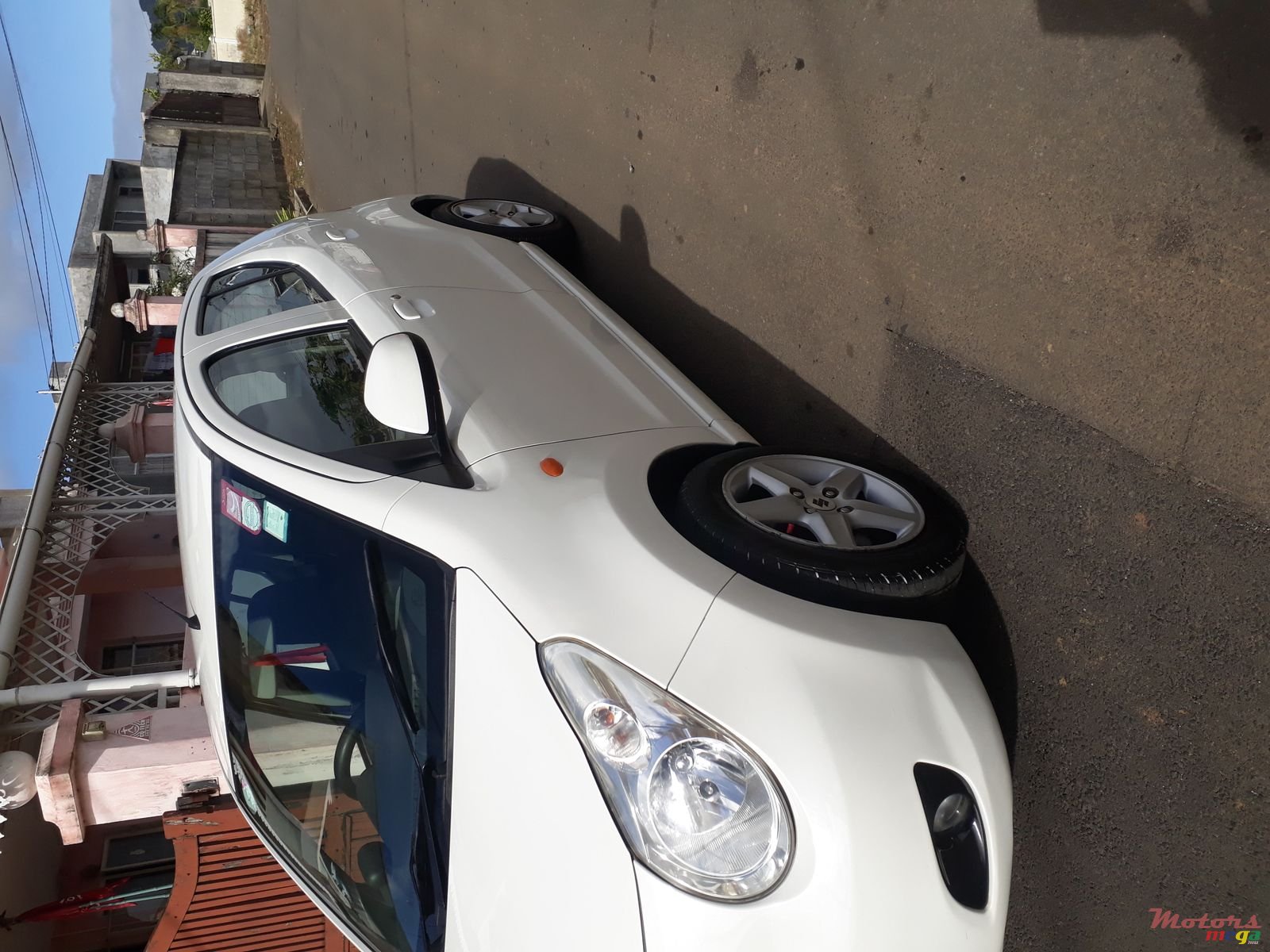 2010' Suzuki Celerio photo #4