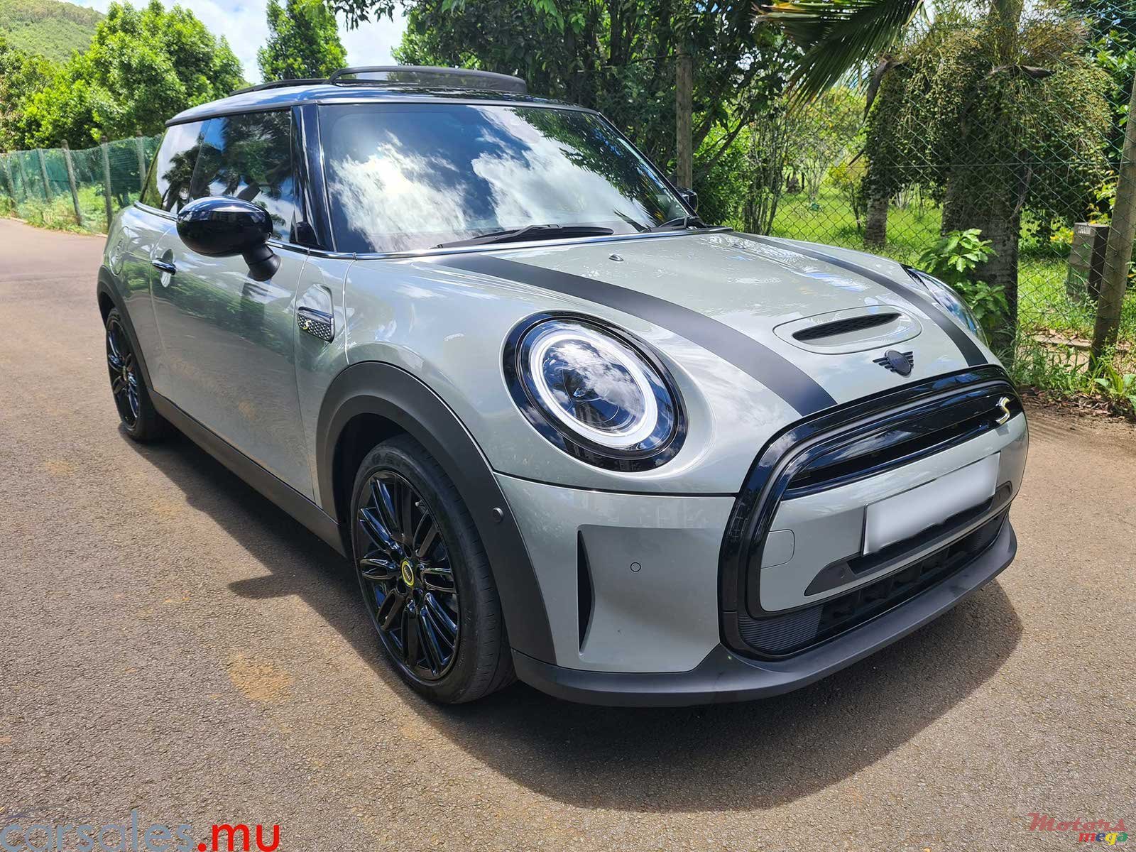 2022' MINI Cooper S photo #1