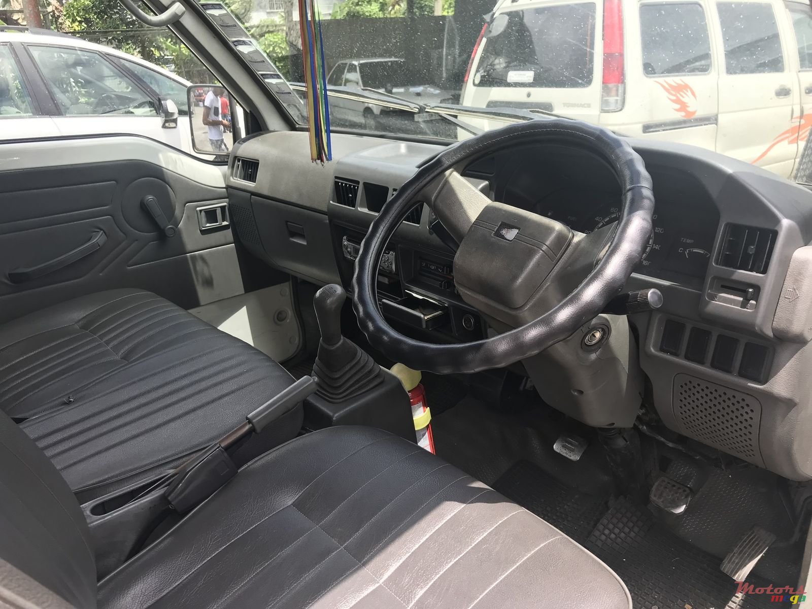 2007' Mitsubishi L300 photo #4