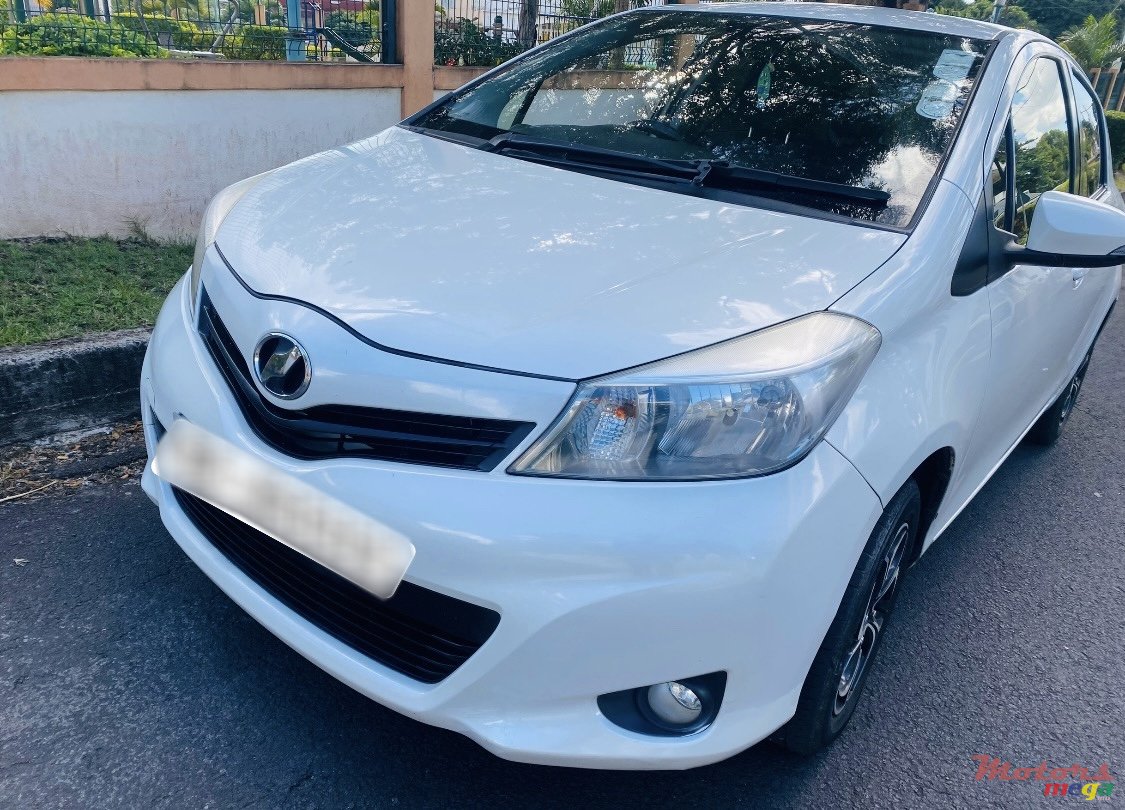 2013' Toyota Vitz Any photo #1