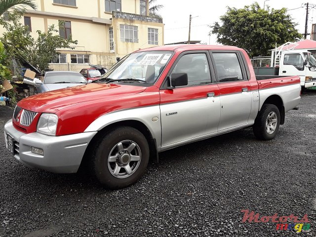 2004' Mitsubishi L 200 2x4 photo #7