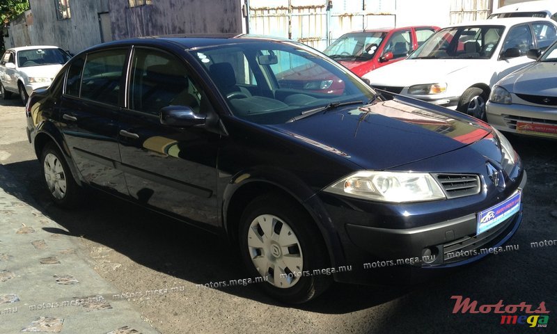 2008' Renault photo #2