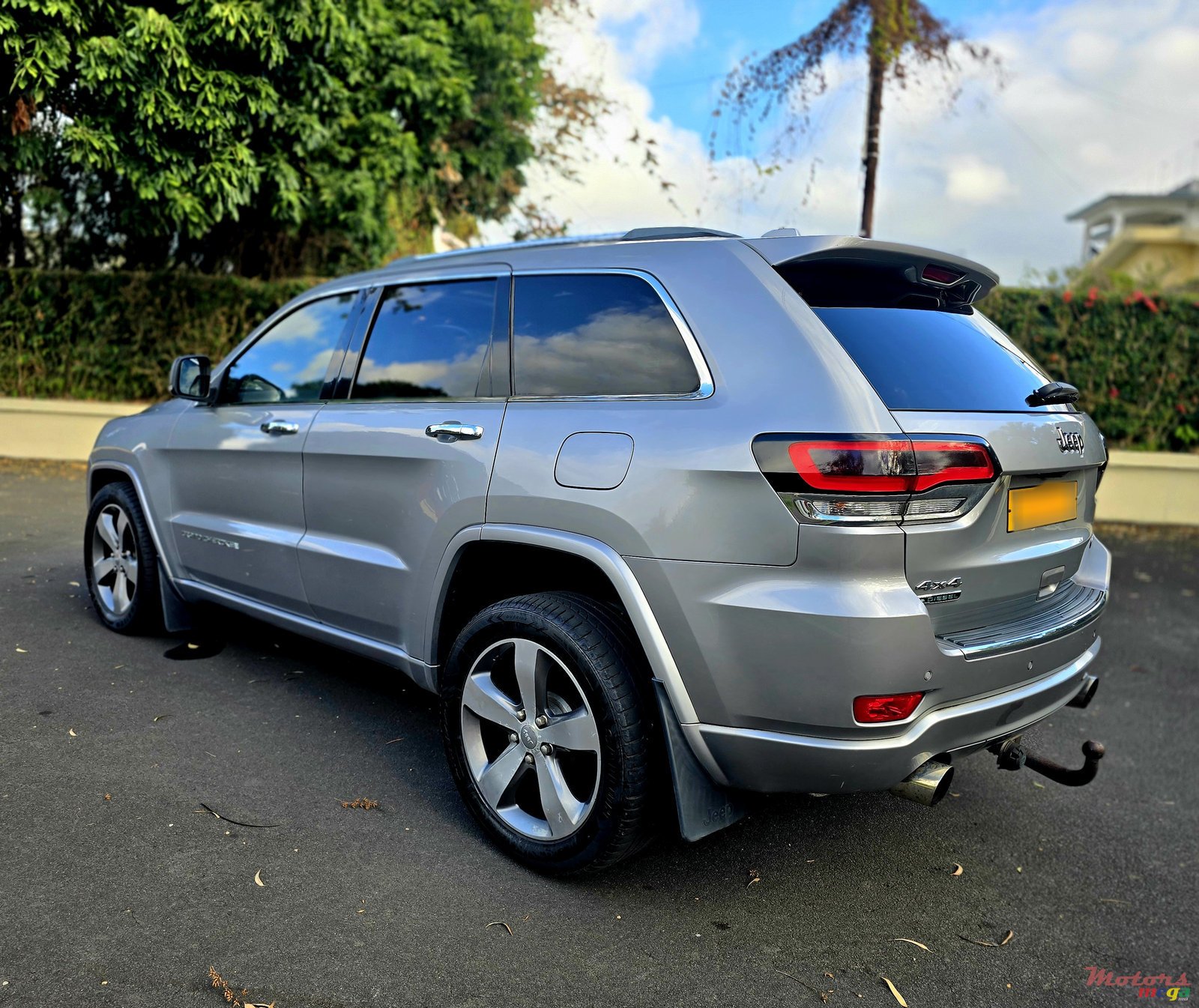 2016' Jeep Grand Cherokee Overland Edition photo #4