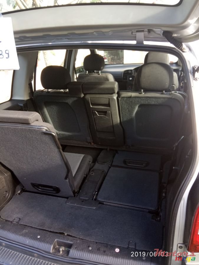 2005' Opel Zafira Life photo #5