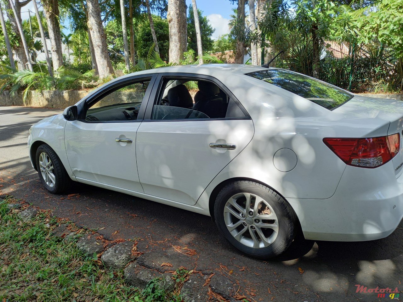 2012' Kia Cerato photo #4