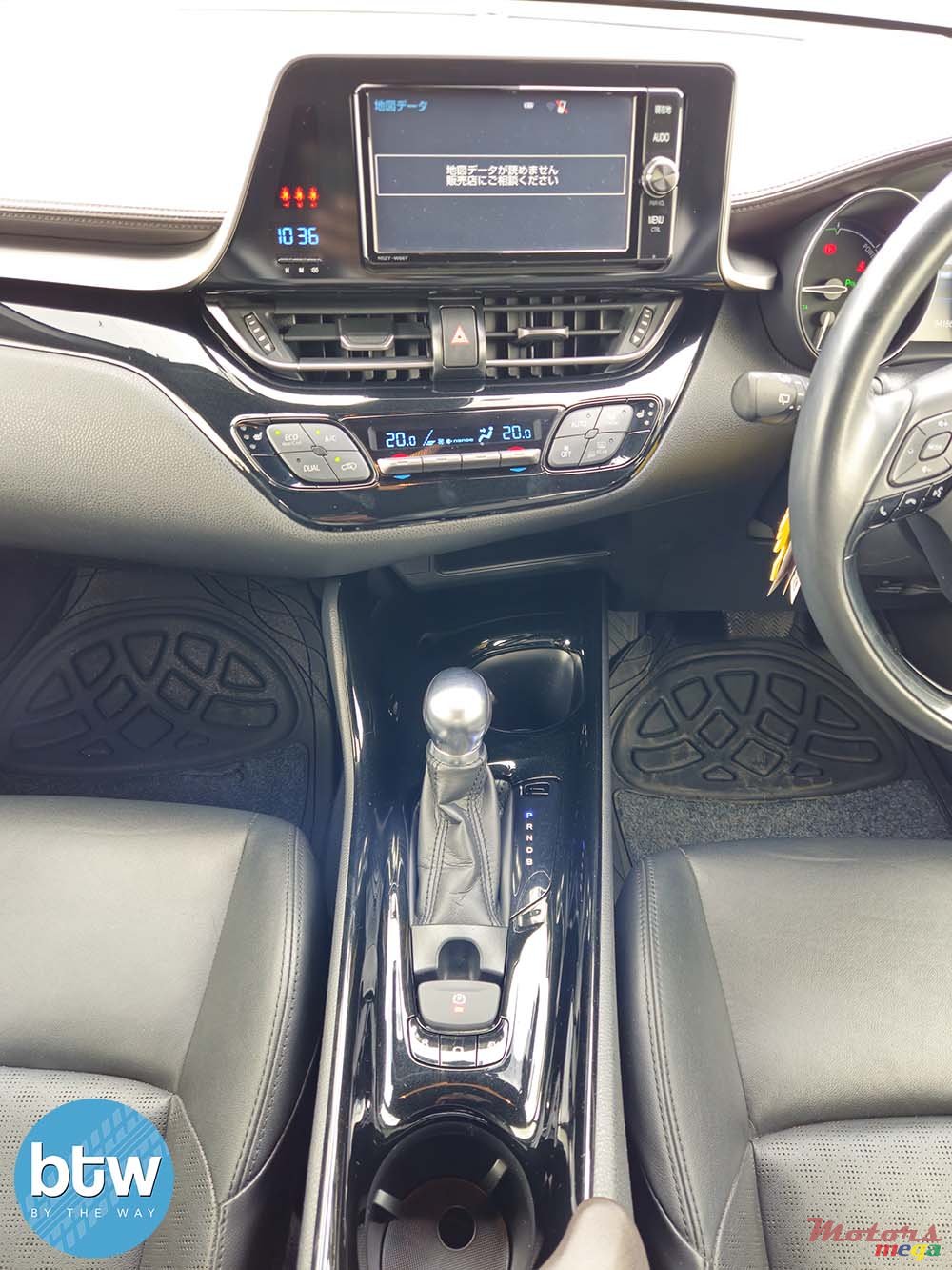 2017' Toyota C-HR photo #7