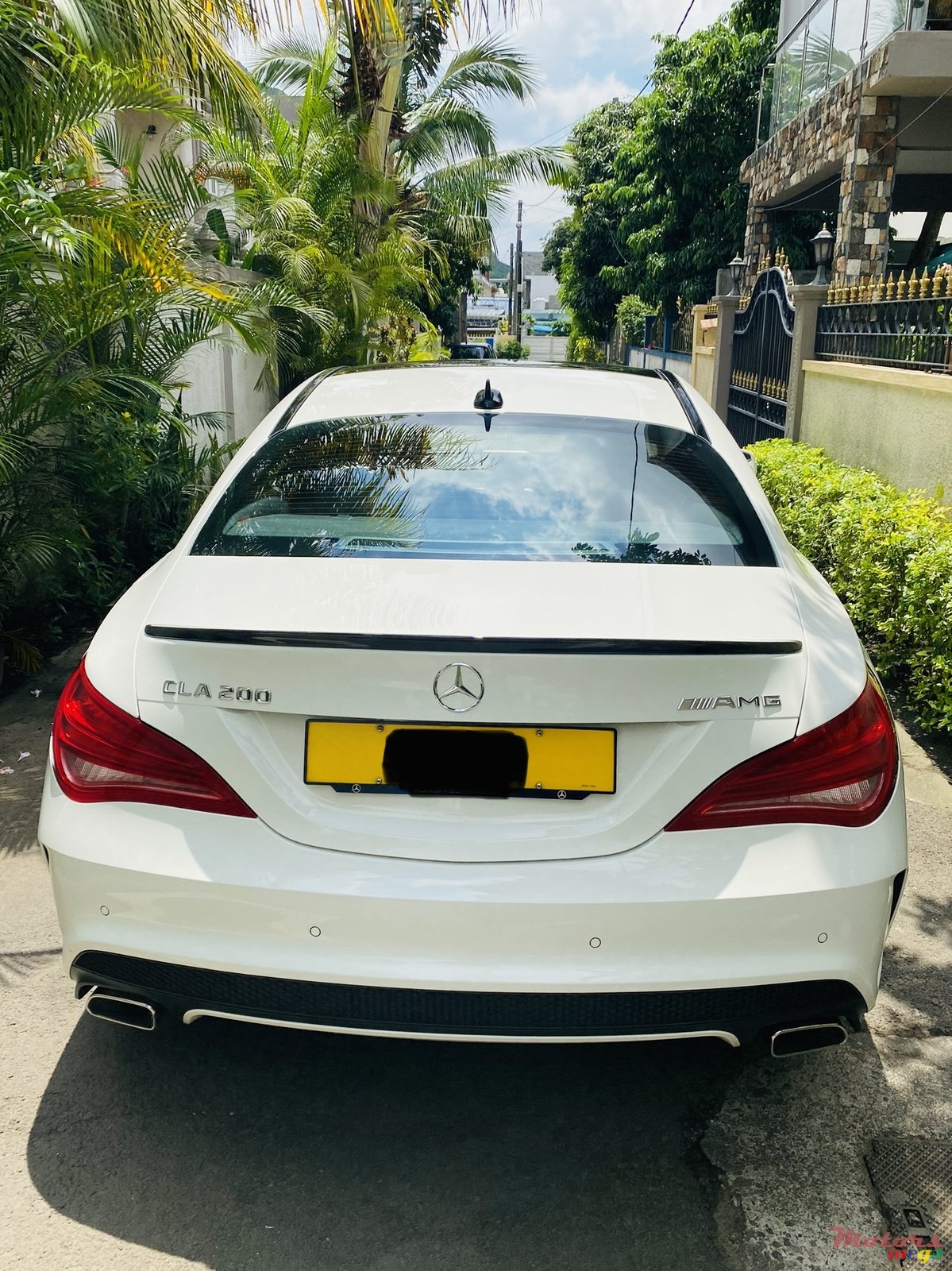 2015' Mercedes-Benz CLA 200 photo #2