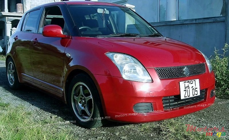 2005' Suzuki Swift photo #2
