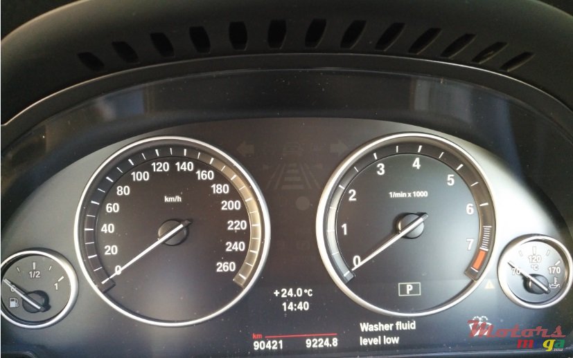 2012' BMW 520 photo #7