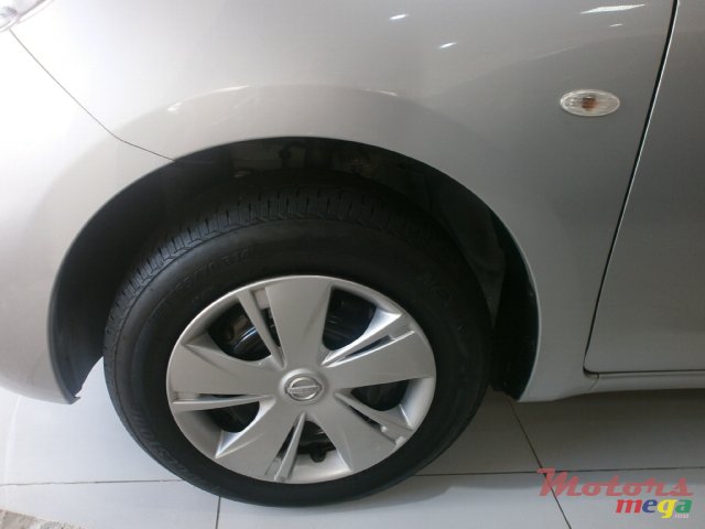 2015' Nissan March photo #2