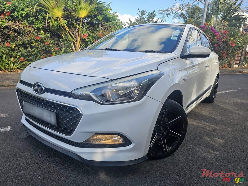 2017' Hyundai i20 photo #4