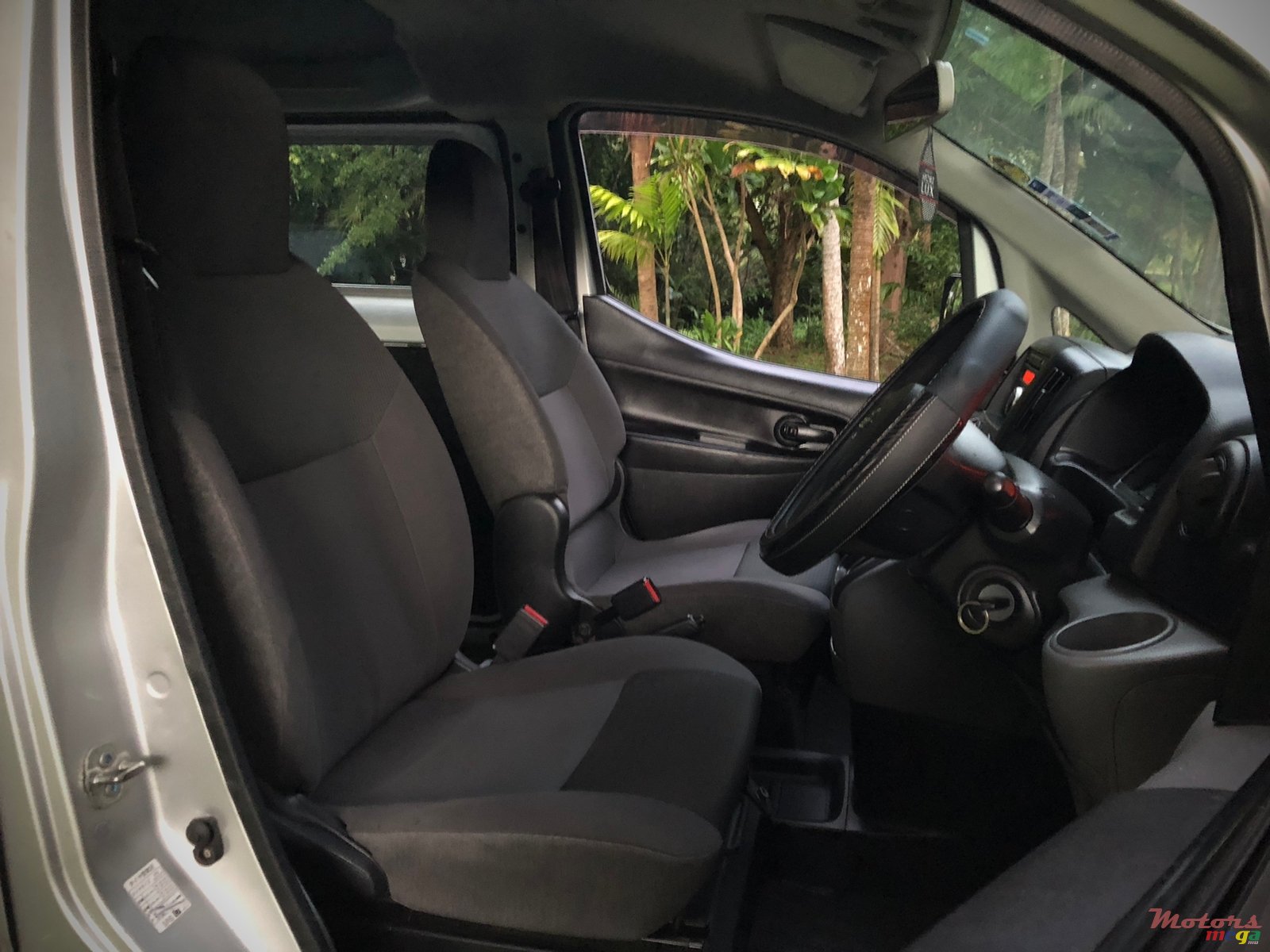 2013' Nissan NV200 photo #7