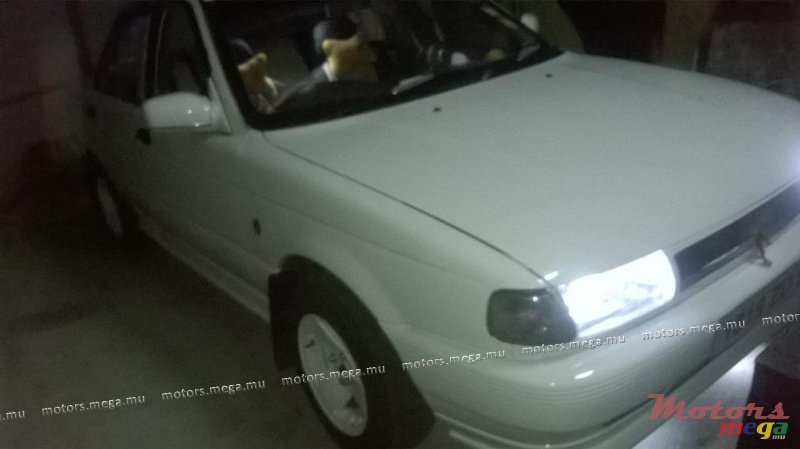 1992' Nissan photo #4