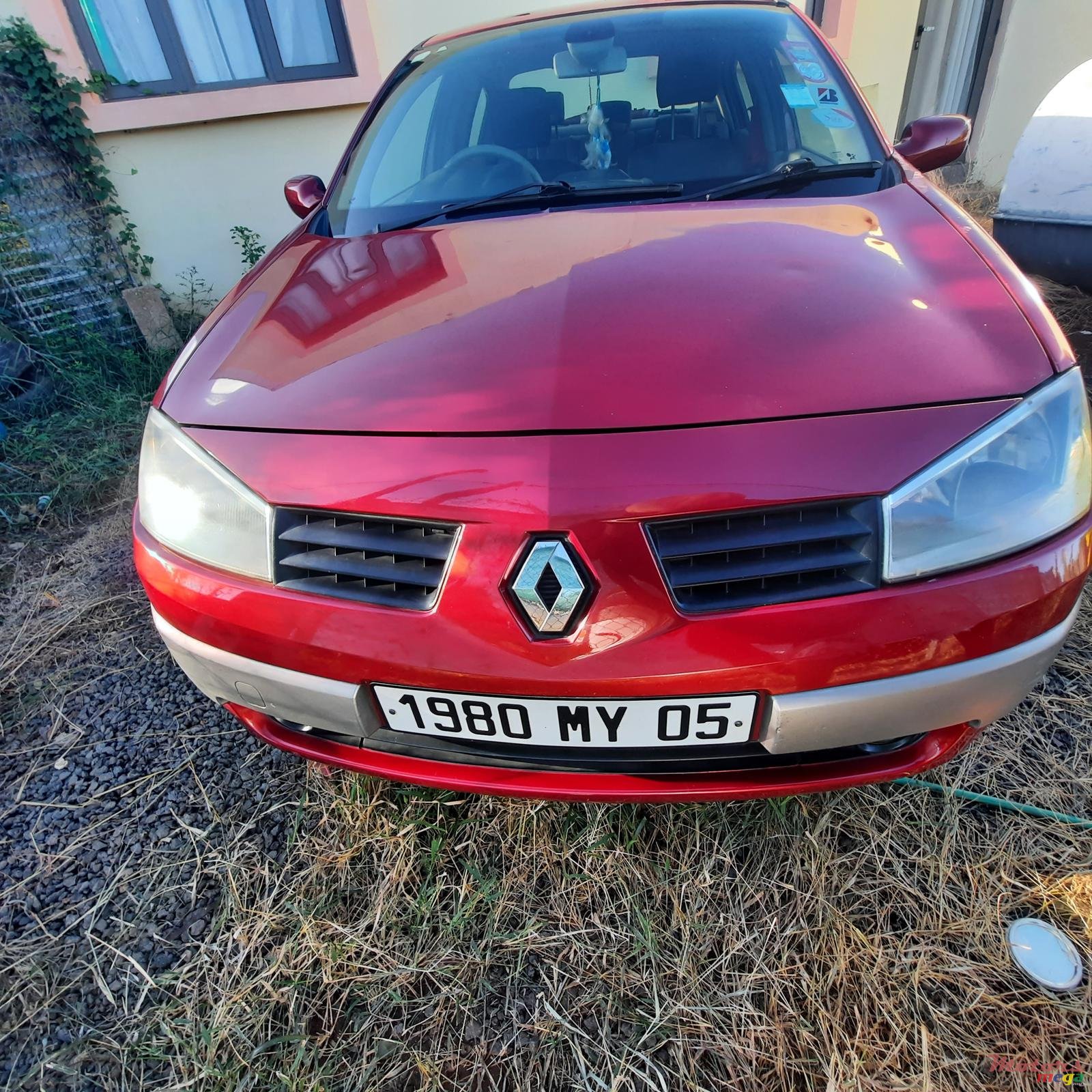 2005' Renault Megane photo #1