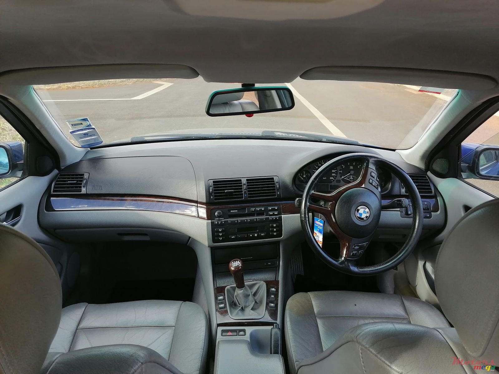 2002' BMW 318 photo #3