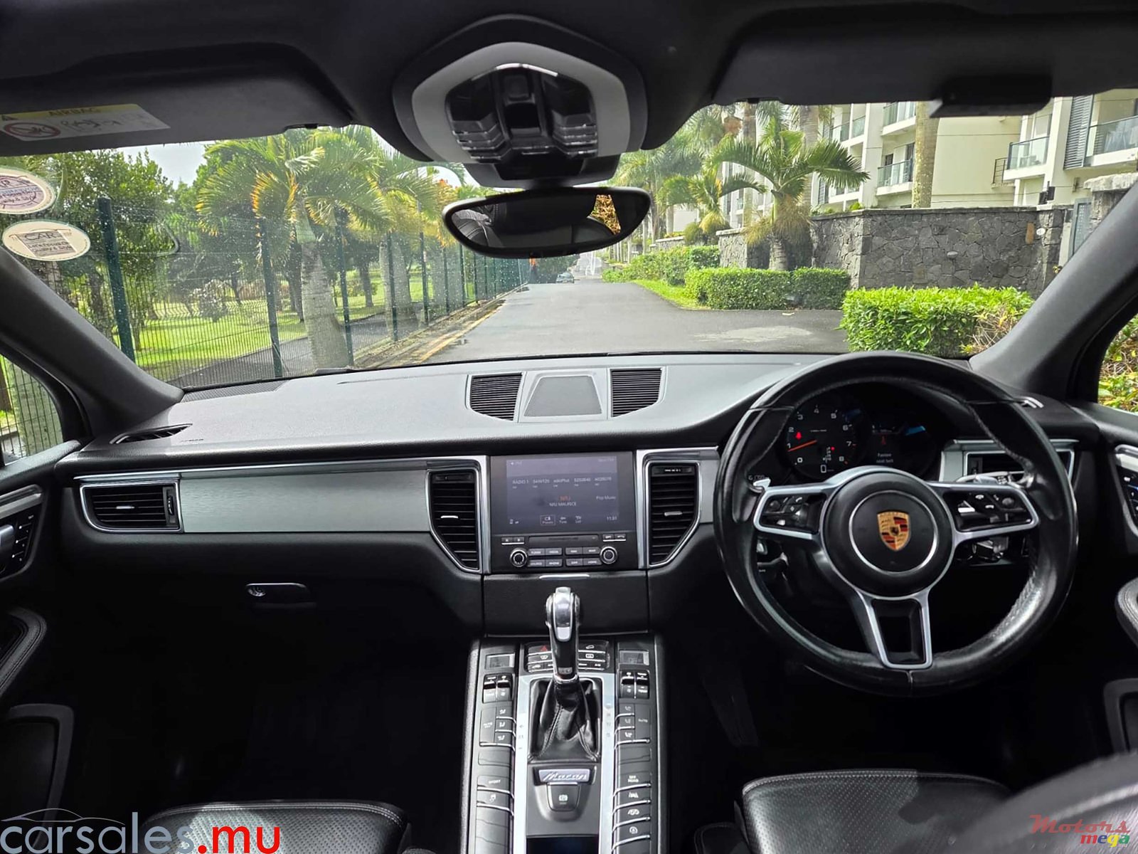 2018' Porsche Macan 2.0 photo #6