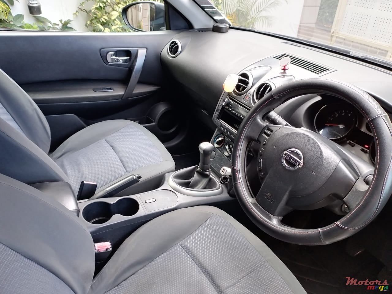 2009' Nissan Qashqai photo #2