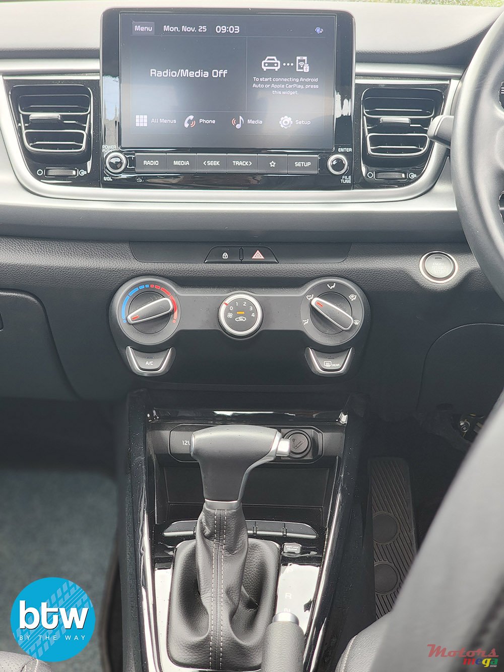 2022' Kia Rio photo #6