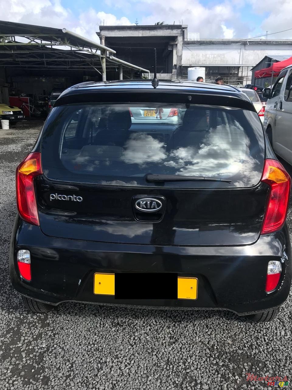 2011' Kia Picanto photo #5