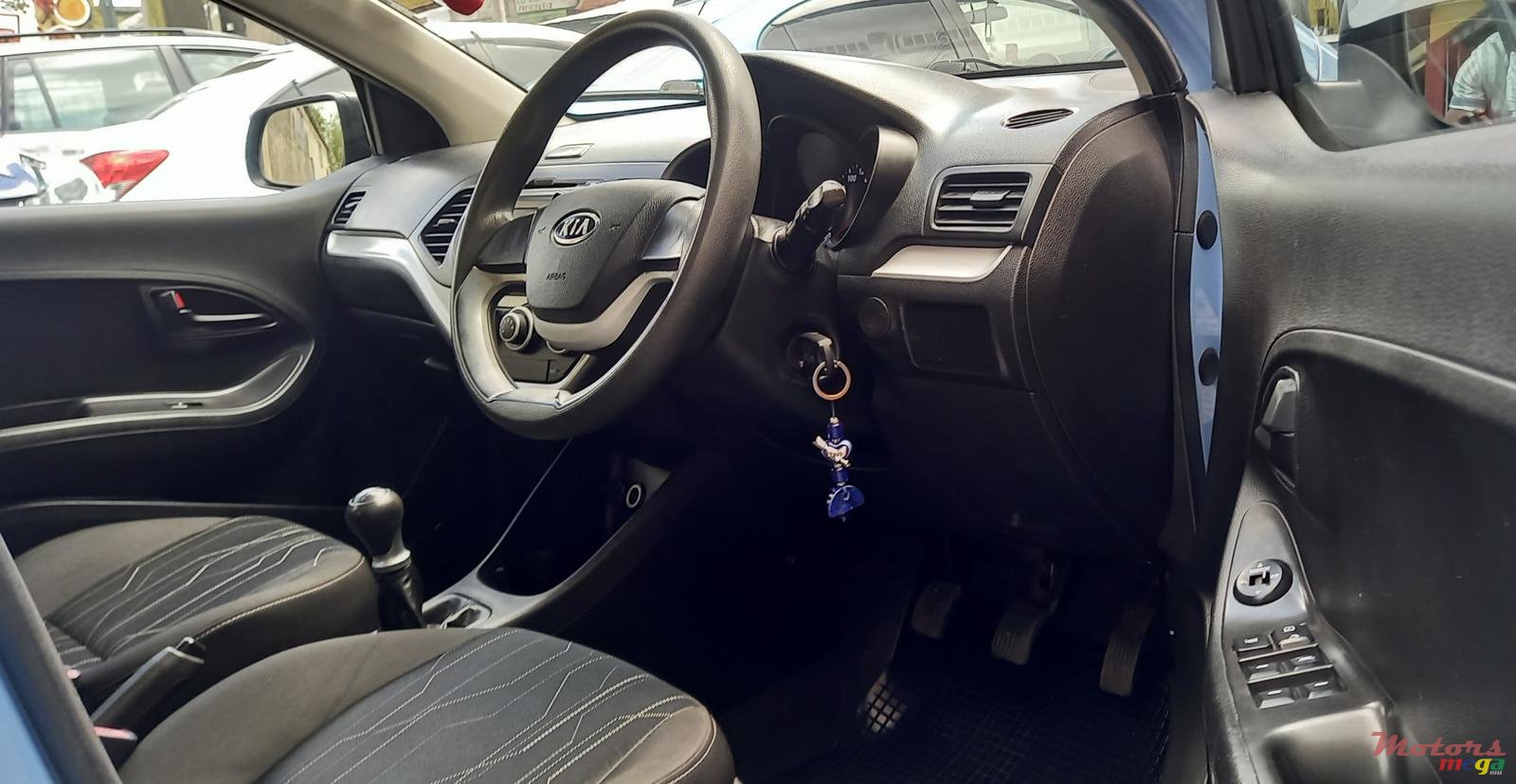 2011' Kia Picanto photo #5