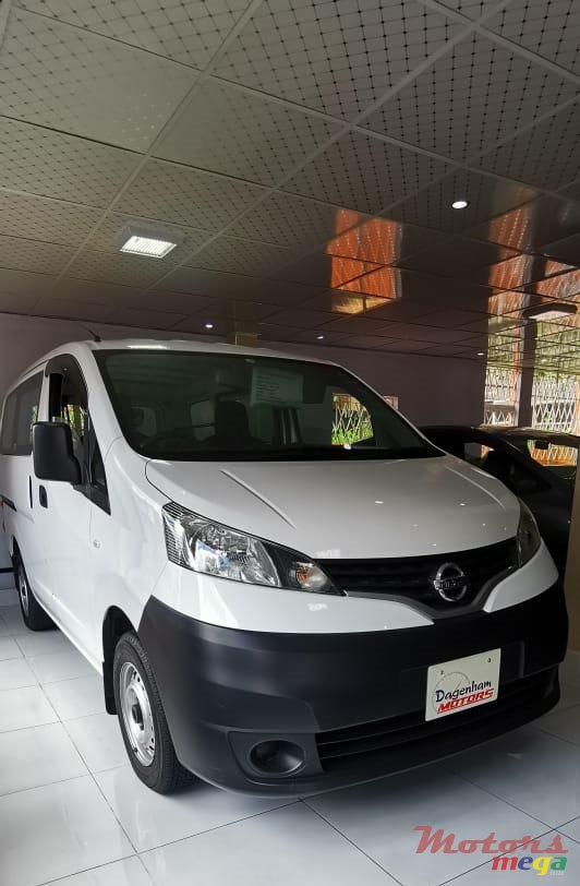 2017' Nissan NV 200 photo #6
