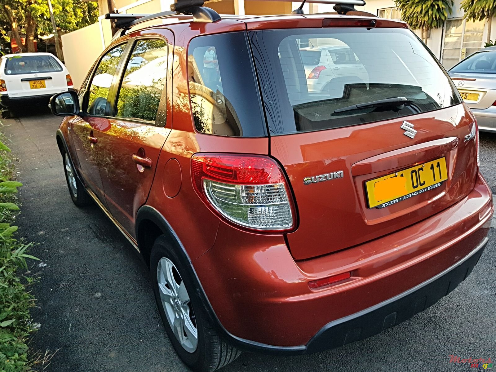 2011' Suzuki SX4 automatic photo #3