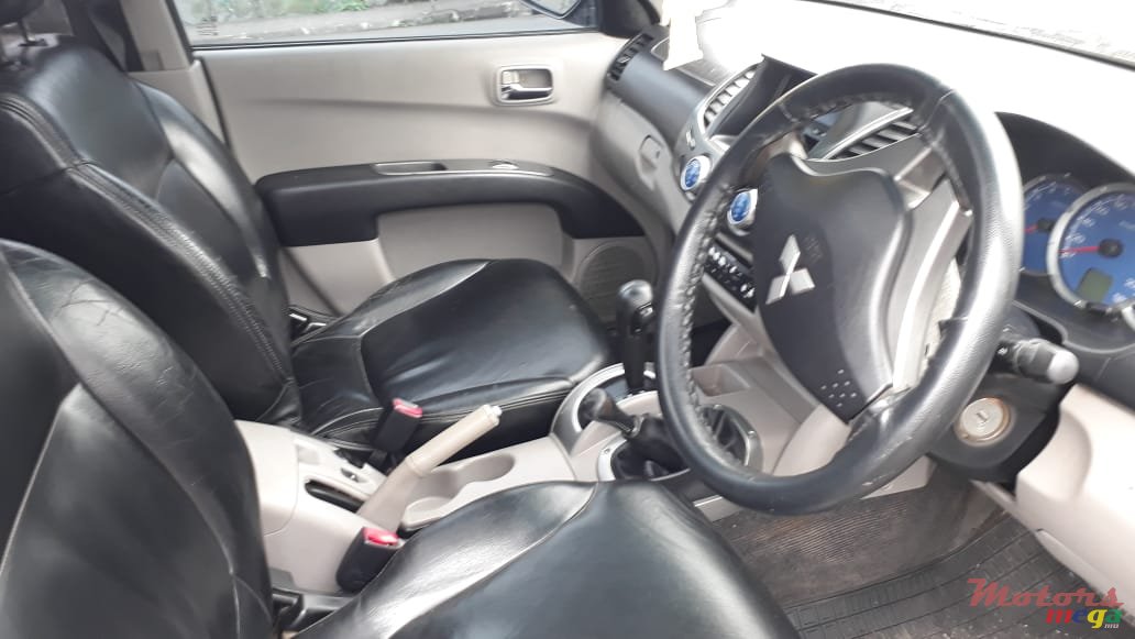 2008' Mitsubishi L 200 Sportero automatic Sportero photo #5